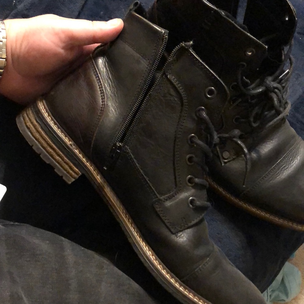 Bullboxer boots- like new!